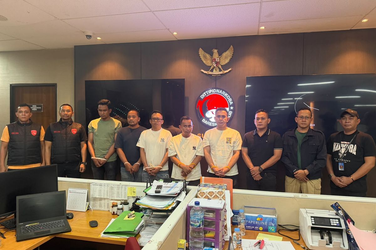 Polisi Tangkap Polisi