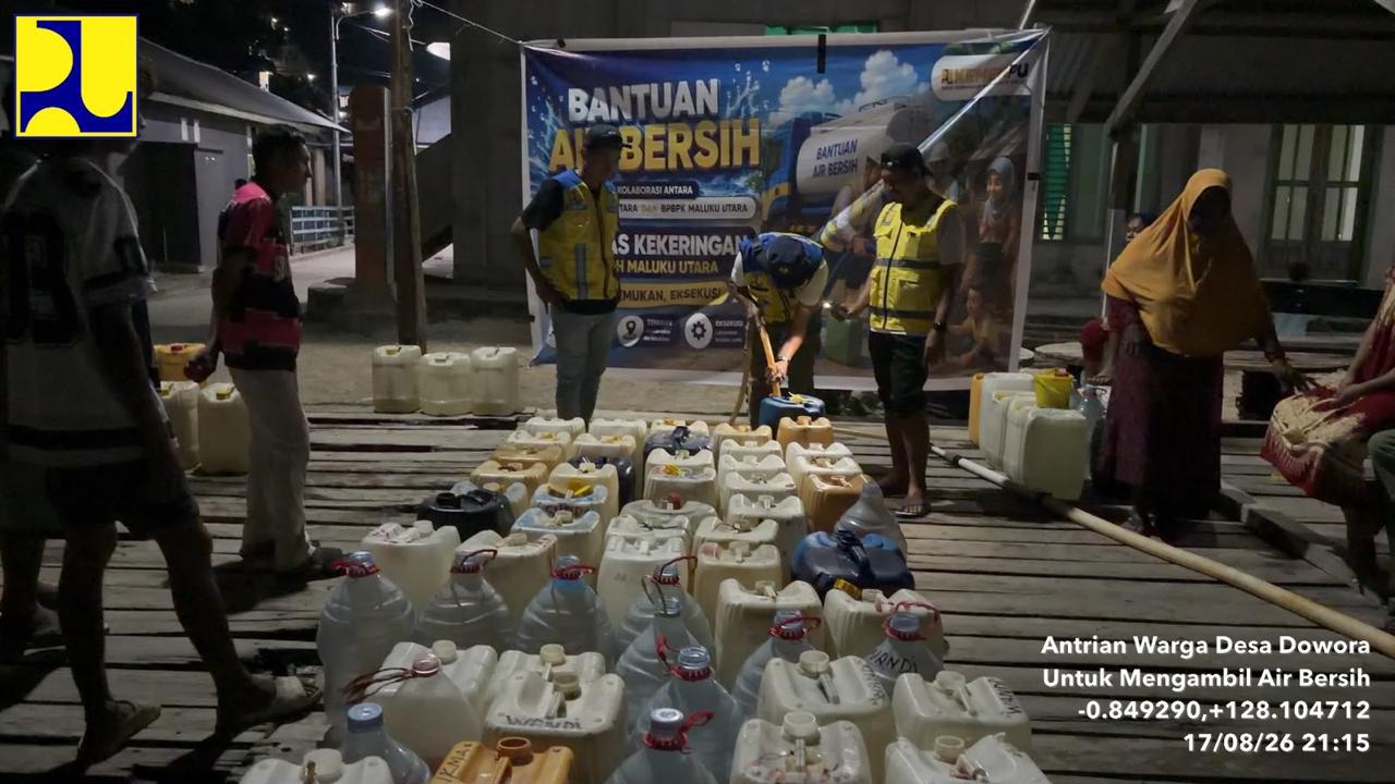 BWS Malut Gerak Cepat, 18.000 Liter Air Bersih untuk Warga Dowora